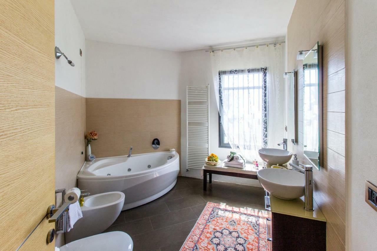 Villa Degli Ulivi B&B Finale Ligure Eksteriør billede